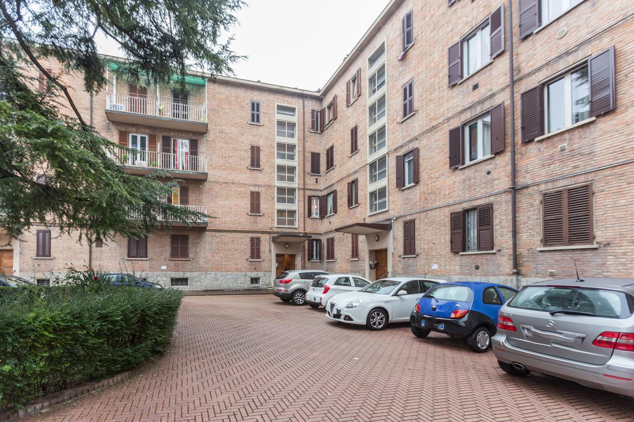 Amaseo - The Place Apartments Болонья Экстерьер фото